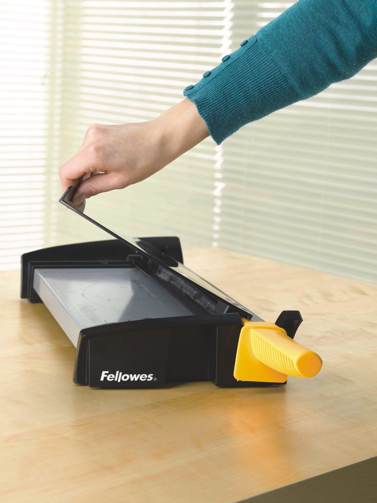 fellowes-fusion-a4-papierschneidemaschine-10-blatt-safecut image 5