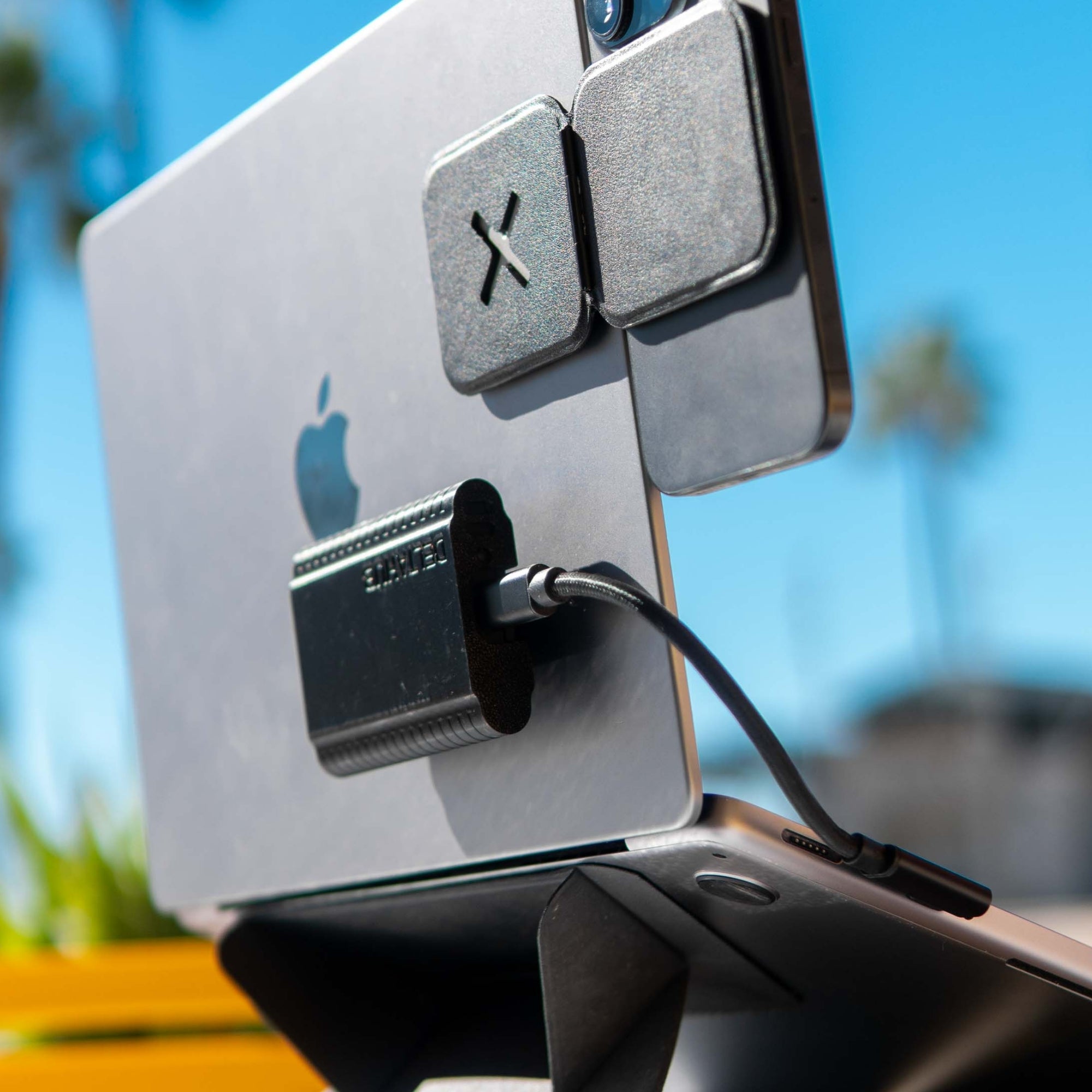 deltahub-holdx-usb-c-kabel-18cm-90-winkel-schwarz image 3